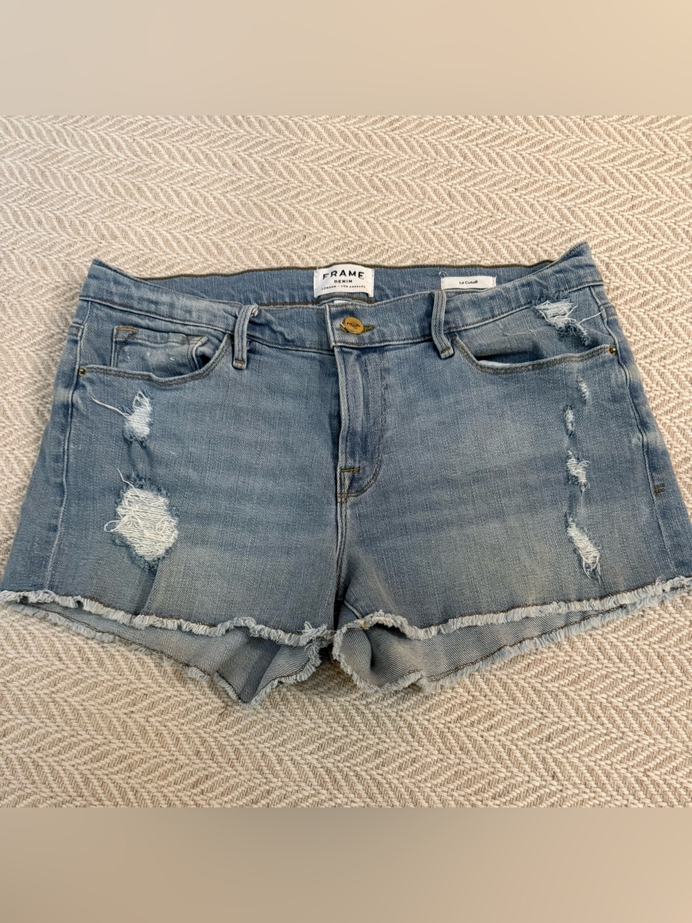 Frame Denim Le Cutoff Washed Light Blue Distressed Jean Shorts - size 29